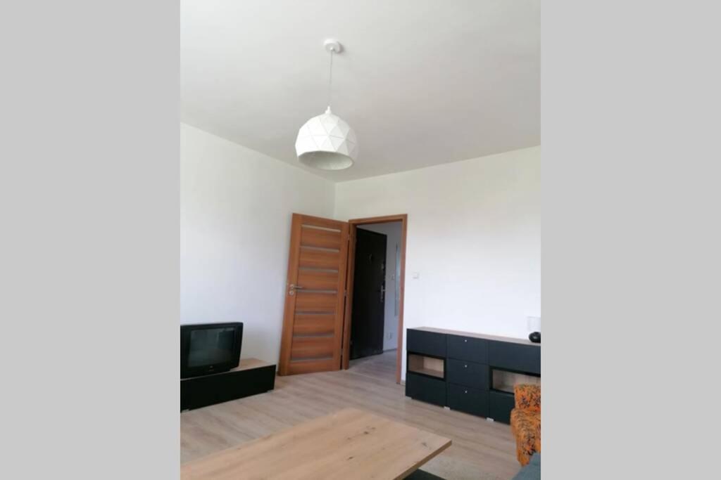 Apartman Blizko Hlavnej Stanice A Centra Mesta บาร์เจโอ ภายนอก รูปภาพ