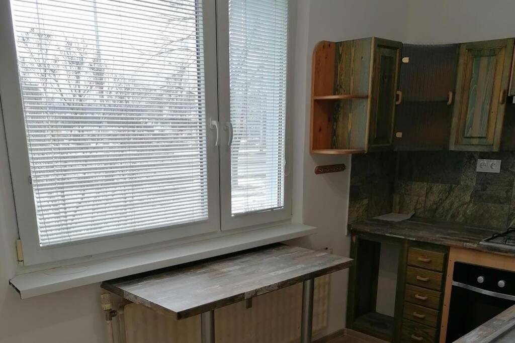 Apartman Blizko Hlavnej Stanice A Centra Mesta บาร์เจโอ ภายนอก รูปภาพ
