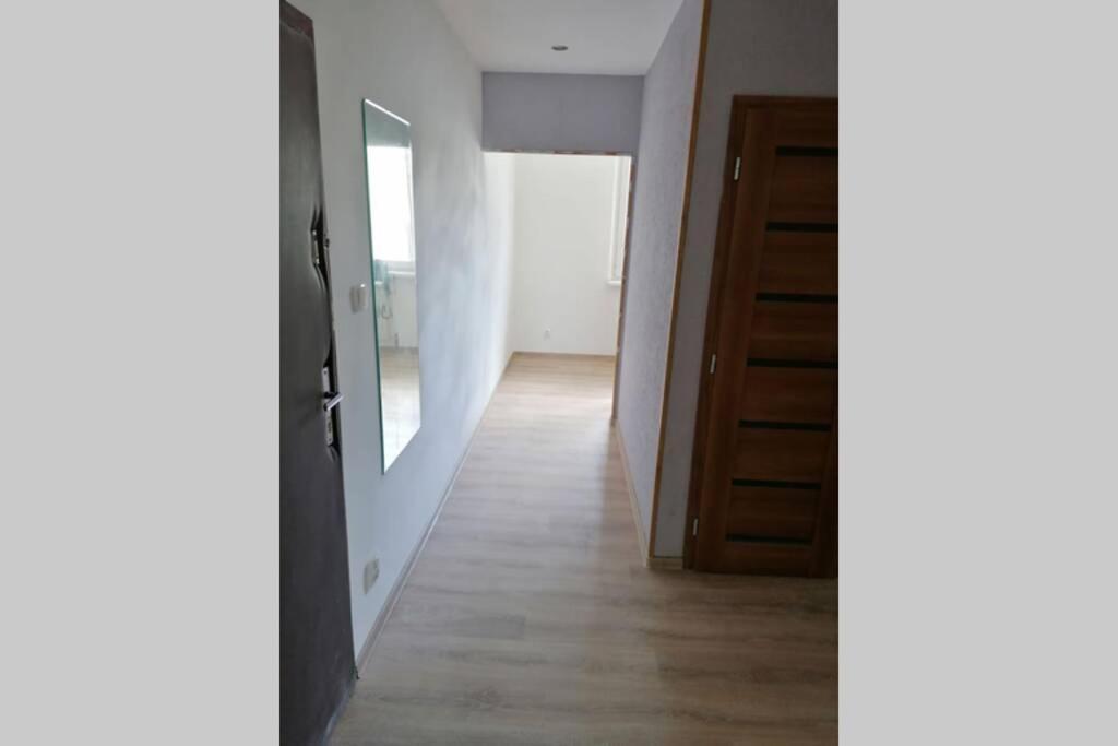Apartman Blizko Hlavnej Stanice A Centra Mesta บาร์เจโอ ภายนอก รูปภาพ